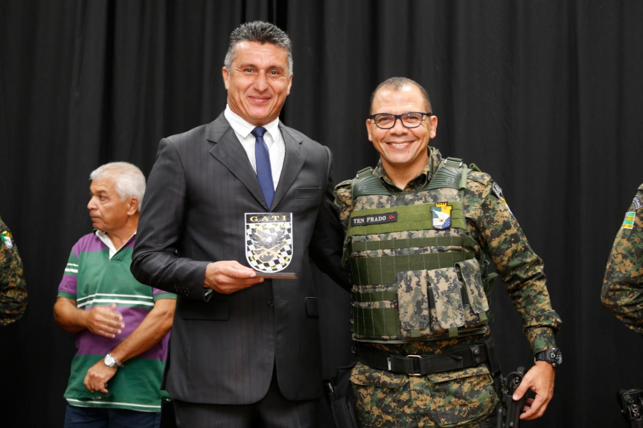 Vereador Zezinho recebe homenagem nos 10 anos do GATI