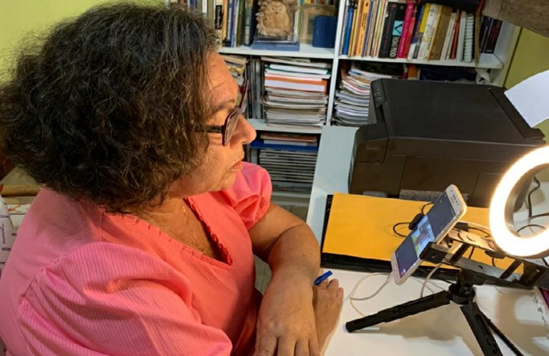Vereadora Ângela Melo apresenta reivindicações do magistério de Aracaju à secretária de Educação