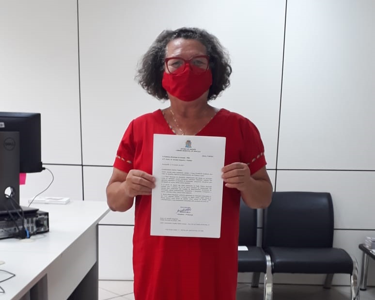 Vereadora Ângela Melo protocola ofícios na Prefeitura de Aracaju e Secretarias Municipais
