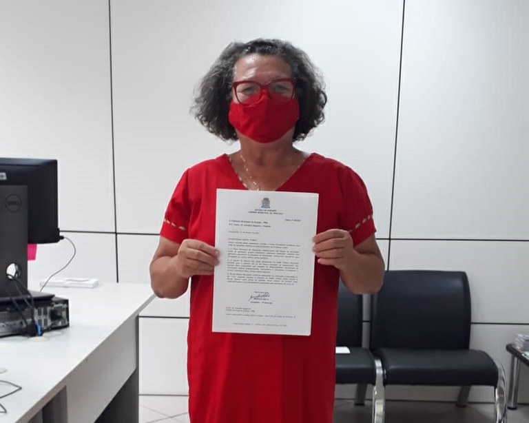 Vereadora Ângela Melo protocola ofícios na Prefeitura de Aracaju e Secretarias Municipais