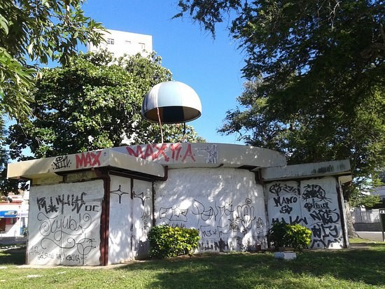 Vereadora Professora Ângela Melo apresenta propositura para recuperação do Memorial da Bandeira