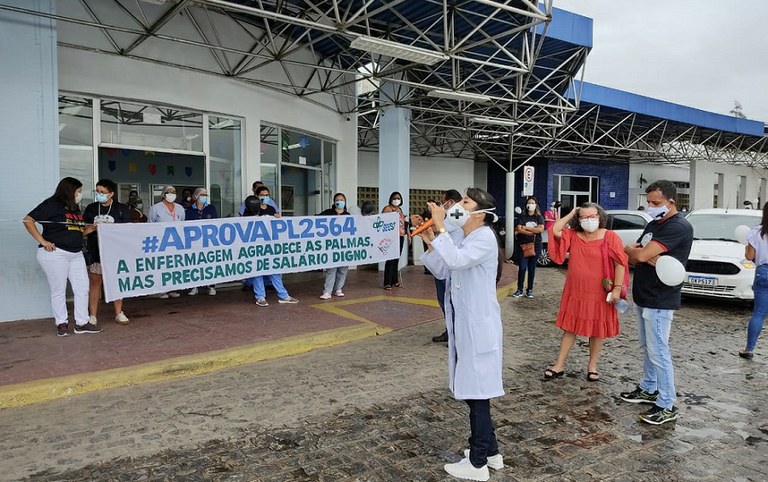 Vereadora Professora Ângela Melo defende aprovação de Piso Salarial e jornada de 30h da Enfermagem