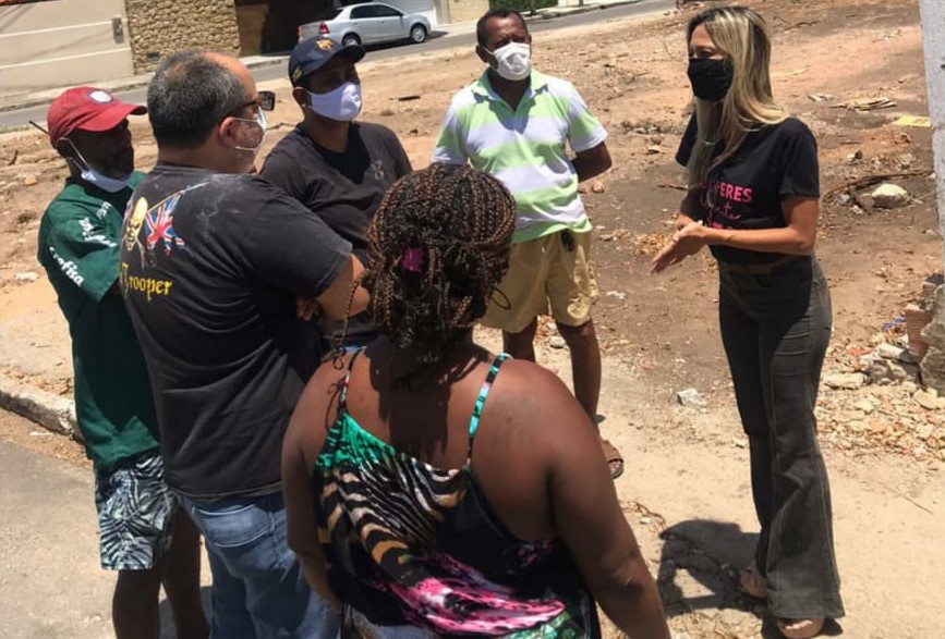 Vereadora Sheyla Galba visita bairros e constata problemas locais