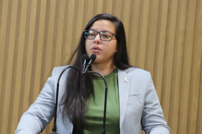 Vereadora Thannata da Equoterapia parabeniza a prefeita Emília Corrêa pela programação diversificada dos 170 anos de Aracaju 