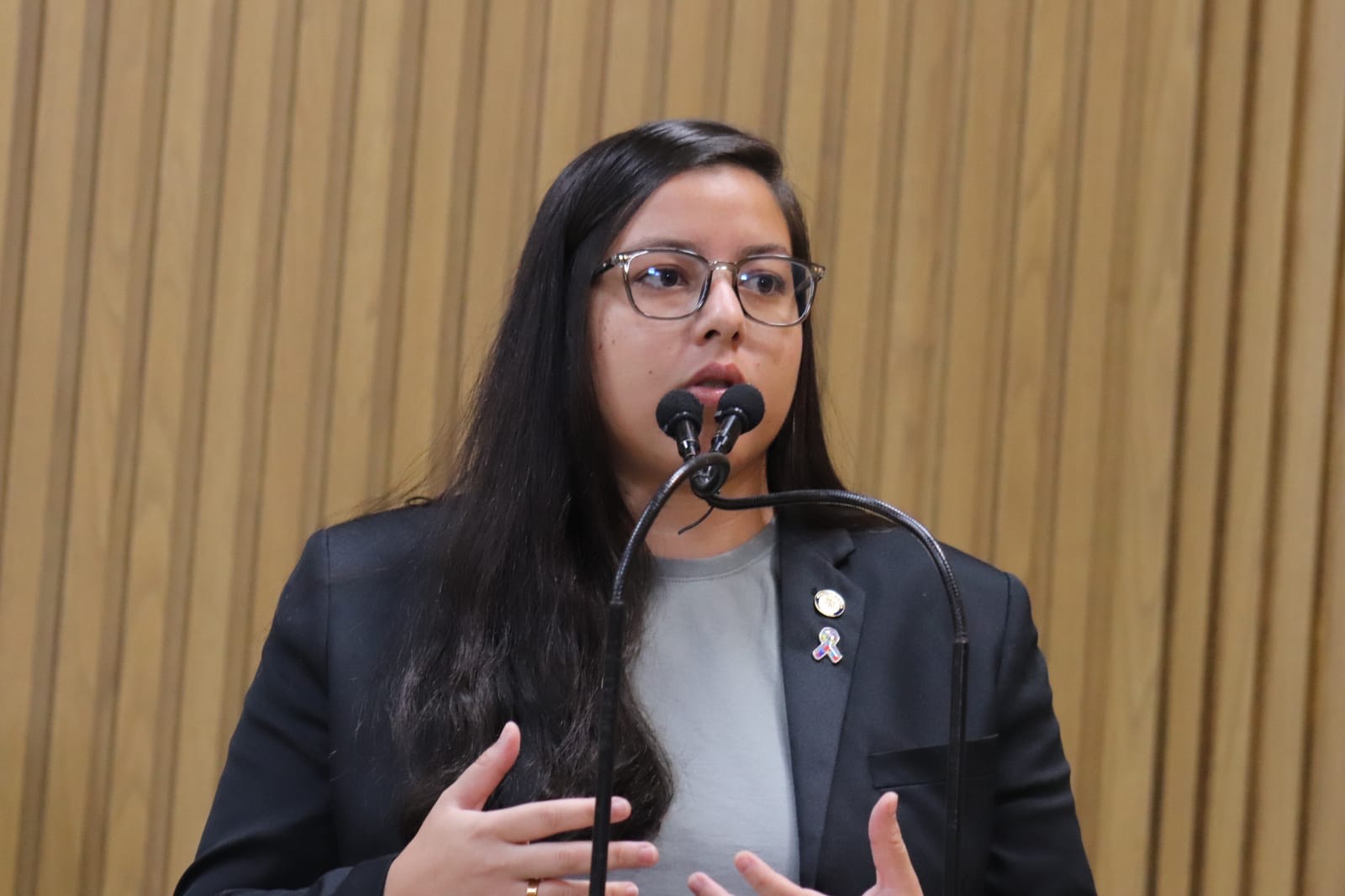 Vereadora Thannata reforça apelo por uso consciente dos patinetes elétricos em Aracaju: “É um bem coletivo, precisamos cuidar” 