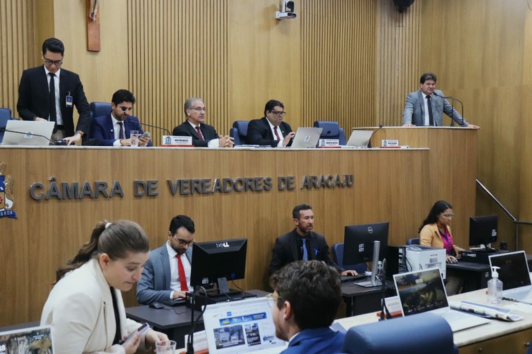 Vereadores abordam impactos das chuvas, transporte público e prestação de serviços essenciais no Pequeno Expediente desta quarta-feira (21/05)