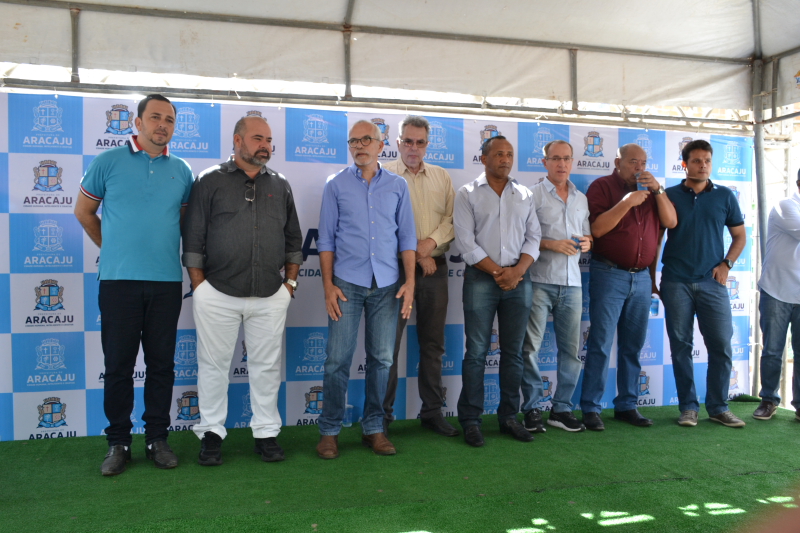 Vereadores acompanham ordem de serviço na Euclides Figueiredo