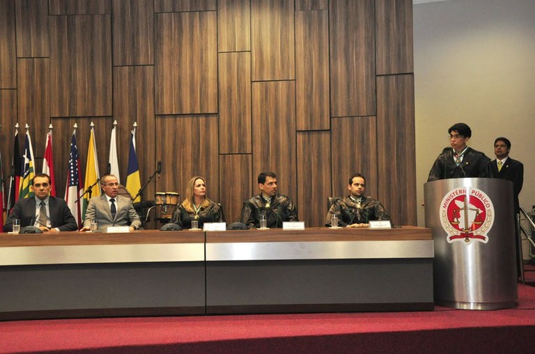 Vereadores acompanham posse do novo Defensor Público Geral