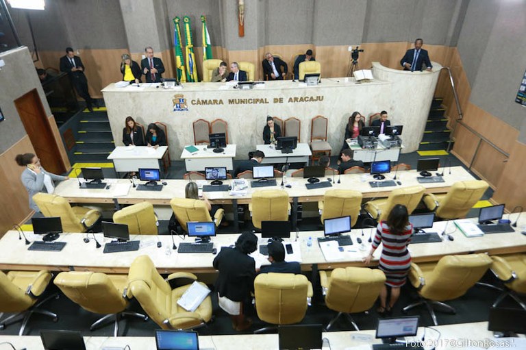 Vereadores aprovam 17 proposituras nesta quinta-feira