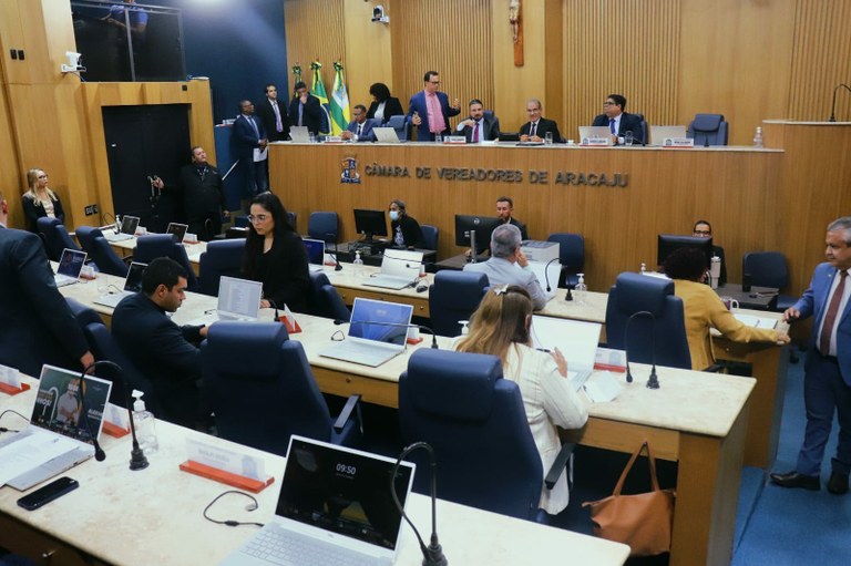 Vereadores aprovam projeto de lei que trata sobre reajuste salarial para servidores públicos de Aracaju 