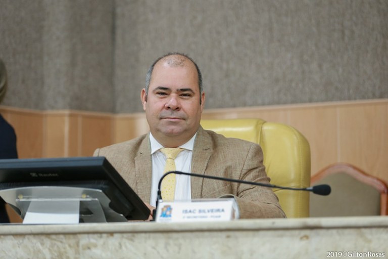 Vereadores aprovam Projeto do vereador Isac que oferece incentivo à geração de Energia Solar em Aracaju