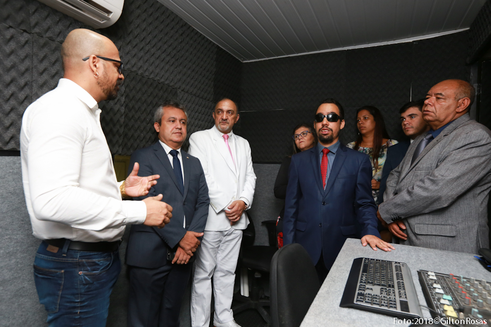 Vereadores de Aracaju conhecem estrutura da Ascom