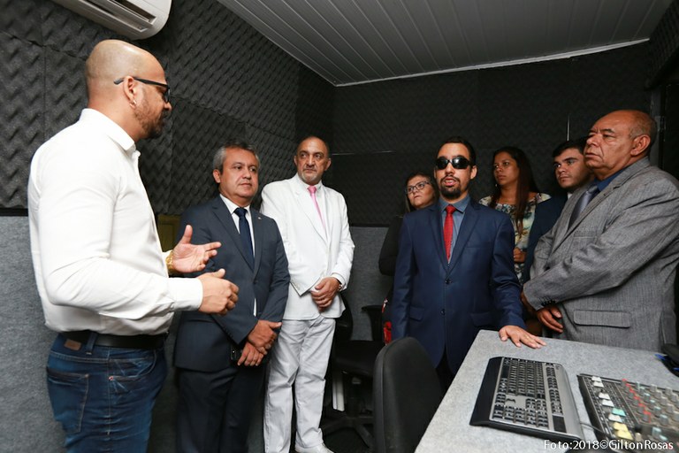 Vereadores de Aracaju conhecem estrutura da Ascom