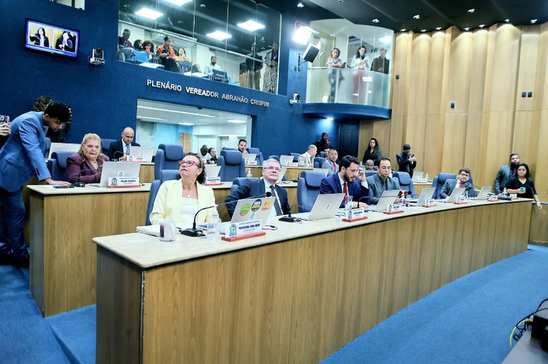 Vereadores debatem segurança no centro da cidade e incentivo ao esporte durante o Pequeno Expediente