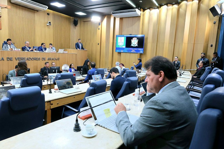 Vereadores discutem segurança pública, proteção ao meio ambiente e mudanças curriculares na rede municipal de ensino