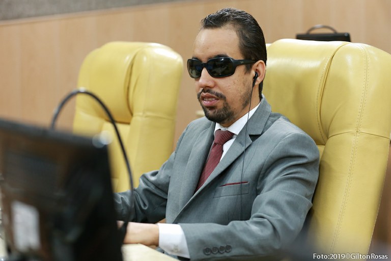 Vereadores ignoram código de mobilidade e rejeitam Estatuto do Pedestre