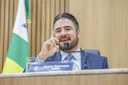 Vereadores parabenizam Ricardo Vasconcelos durante Sessão Ordinária na CMA