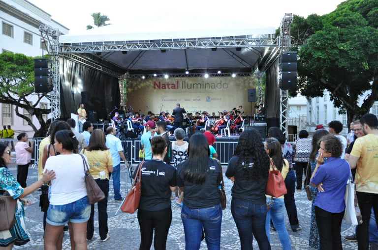 Vereadores participam da abertura do Natal Iluminado