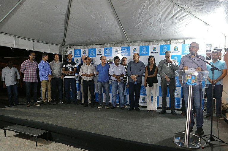 Vereadores participam de entrega de obra na Zona Norte