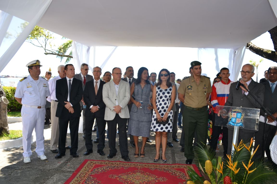 Vereadores participam de homenagem a Inácio Barbosa