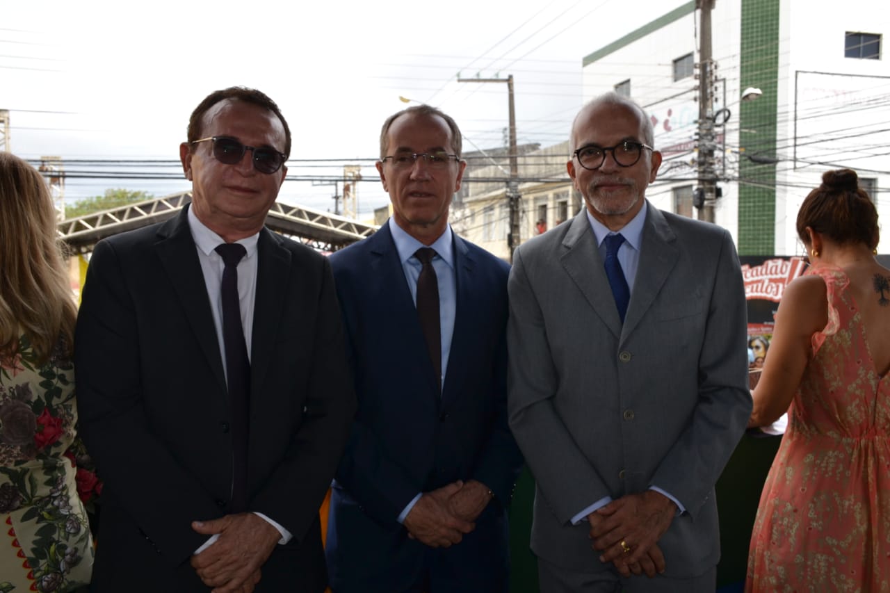 Vereadores participam de Desfile Cívico Estudantil Municipal