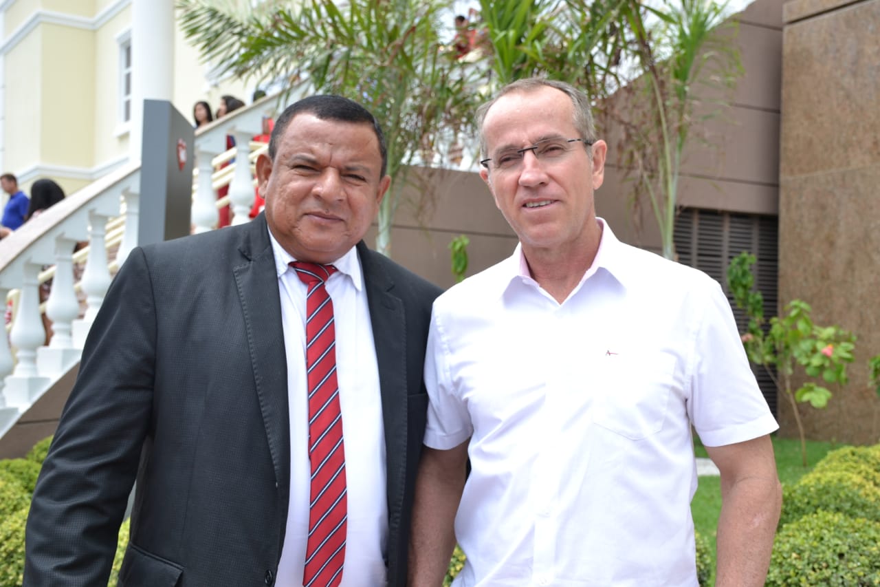 Vereadores prestigiam inauguração da Catedral da Fé em Aracaju 