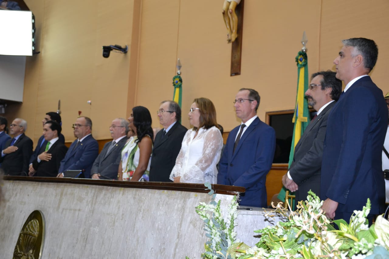 Vereadores prestigiam a posse do governador e vice-governadora do Estado	