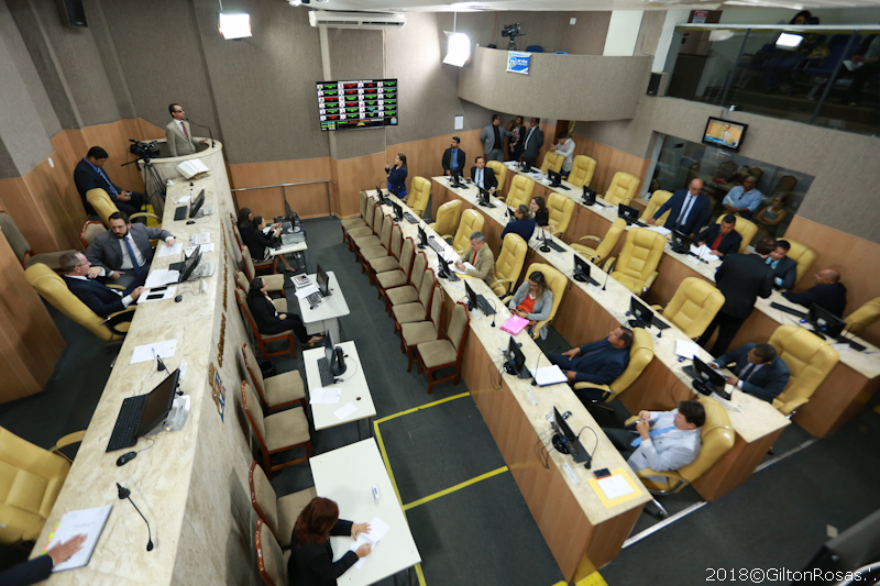 Vinícius Porto destaca Sessão Especial em homenagem ao Crea-SE