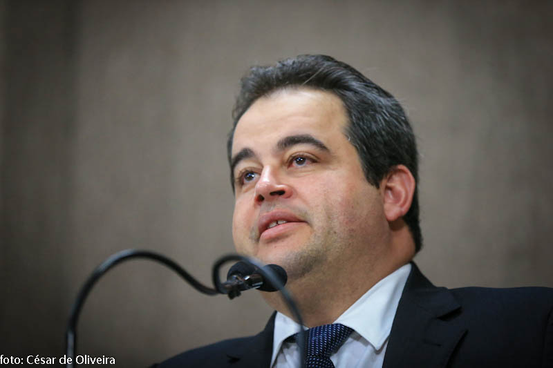 Vinícius Porto propõe campanha educativa para combater atos de vandalismo