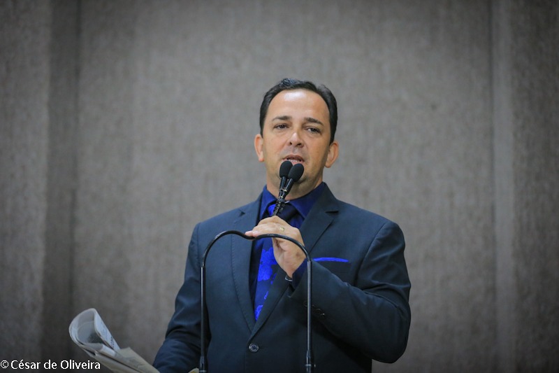 Voos diretos para Aracaju podem contribuir para impulsionar o turismo, diz Fábio Meireles