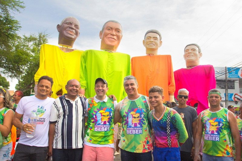 Zezinho do Bugio participa de mais um ano do Bloco Mamãe Quero Beber 