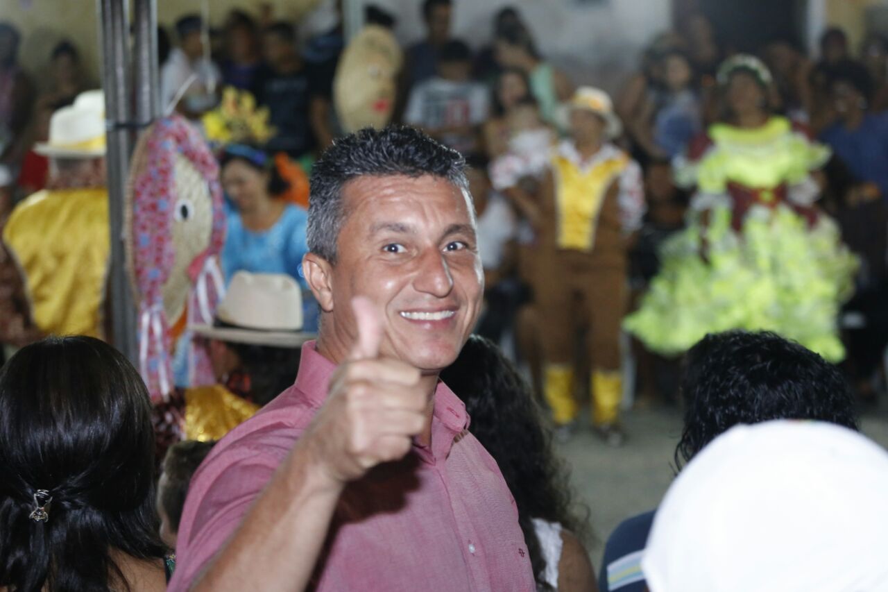 Zezinho do Bugio participa do pós São João do Arraiá Boneca Assanhada