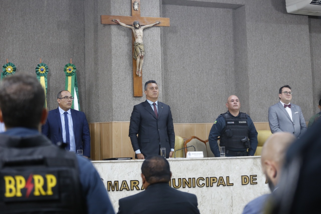 Zezinho do Bugio recebe oficiais da CPTran e Radiopatrulha para Sessão Especial