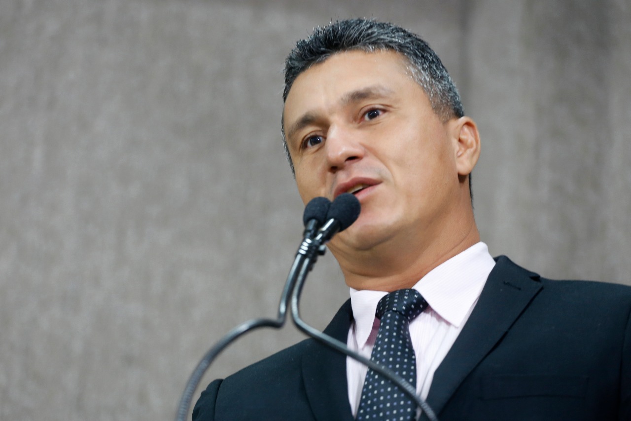 Zezinho do Bugio usou a tribuna para prestar uma homenagem às mães