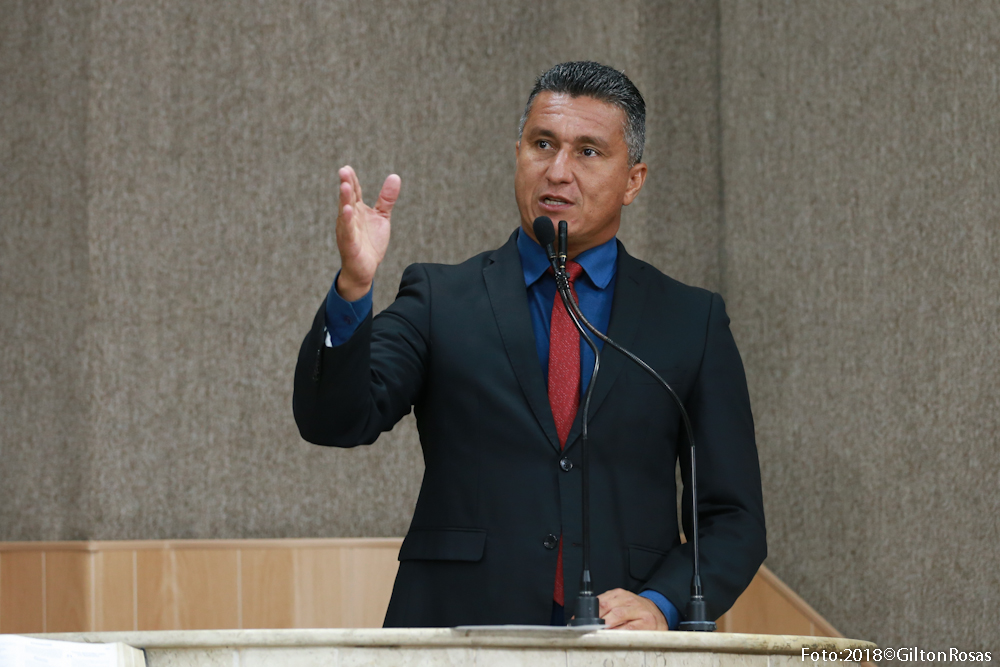 Zezinho fala sobre a importância do Dezembro Vermelho